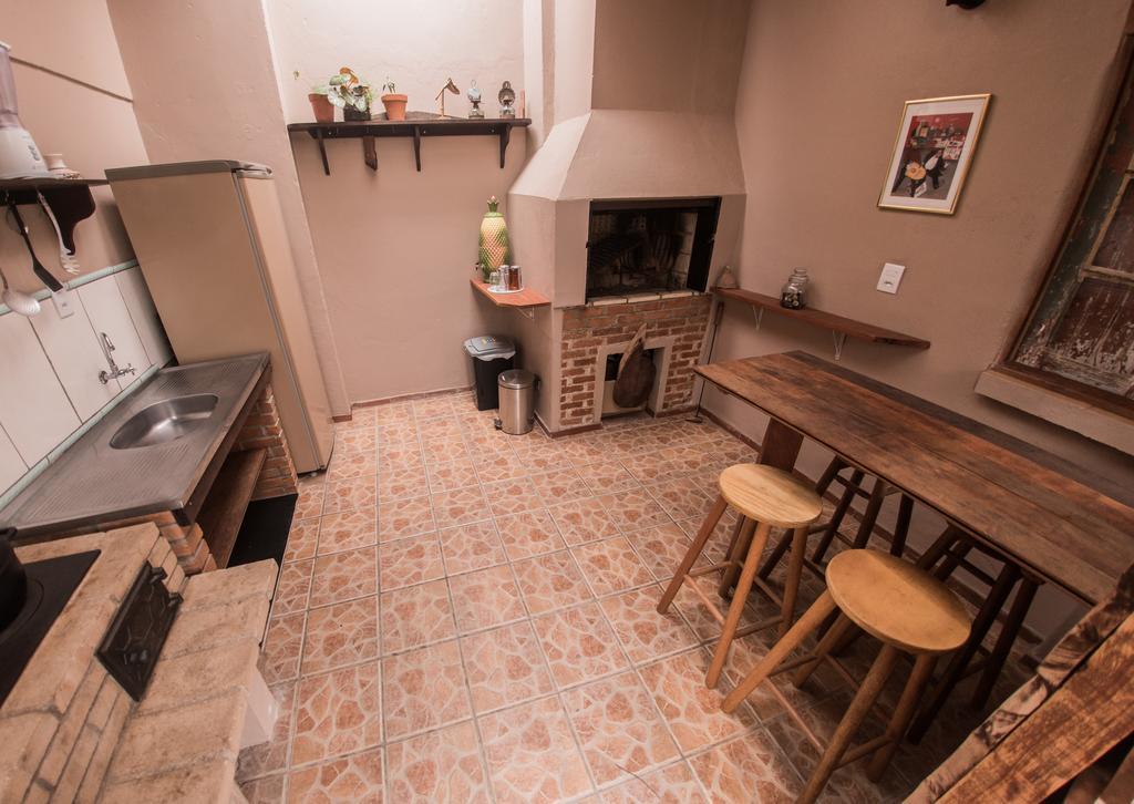 Frida Casa Hostel Pelotas Eksteriør bilde